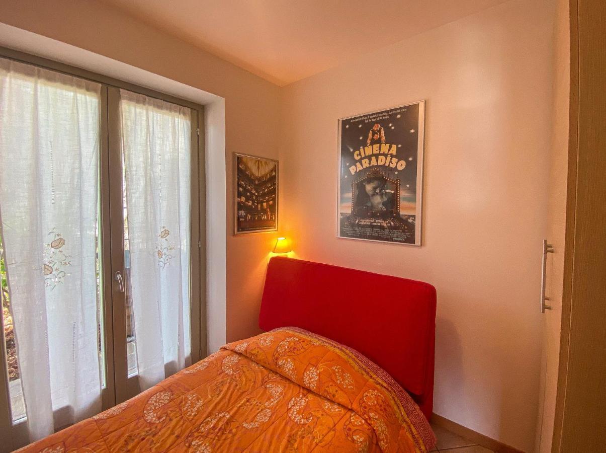 Vista Paradiso I - Garten Ferienwohnung Perledo Kültér fotó